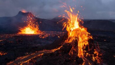 Habitantes de islandia son desalojados por erupción volcánica 