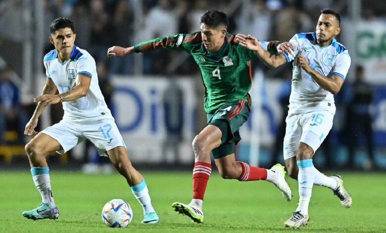 Edson Álvarez da la cara tras la derrota ante a Honduras