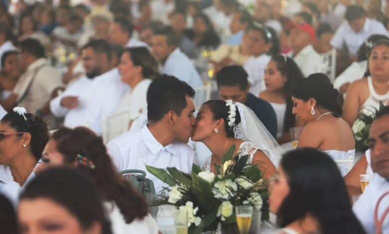 15 parejas inscritas ya se llevan en la bodas colectivas