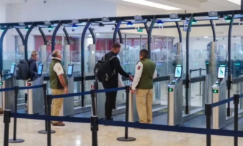 Analizan poner en marcha pre-registro para turistas colombianos y evitar que sean inadmitidos en su ingreso a méxico