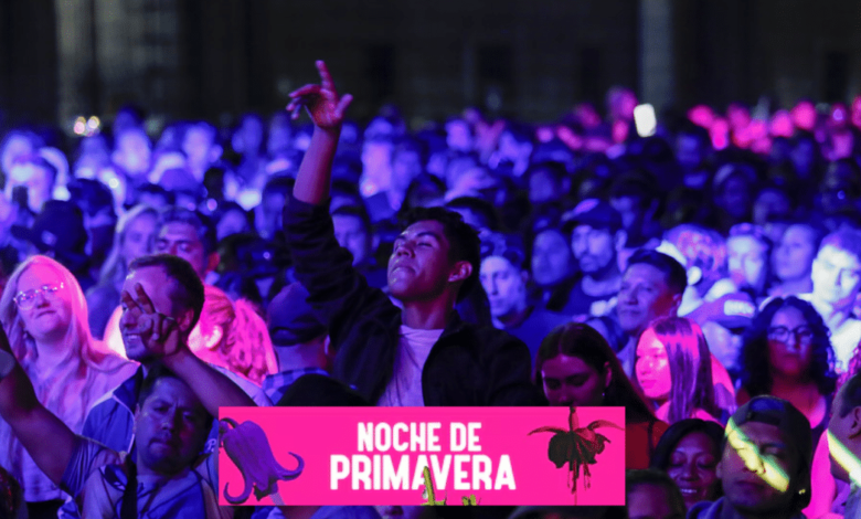 Noche de primavera 2025