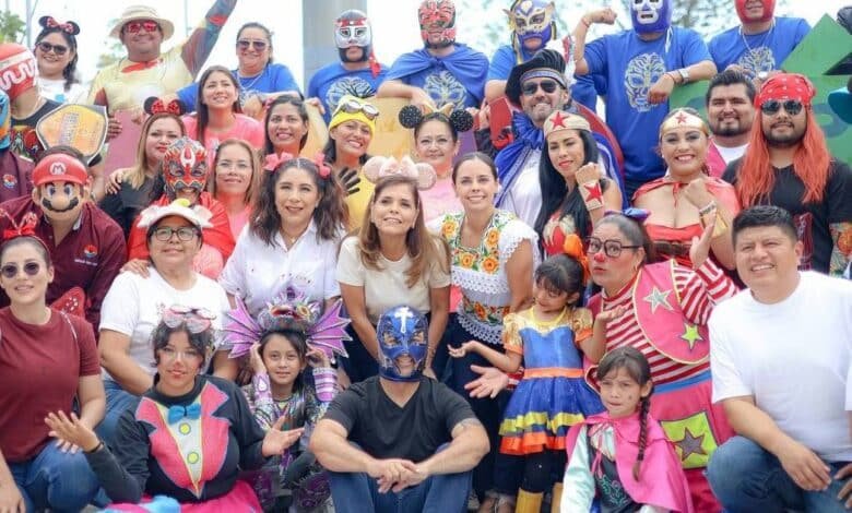 Autoridades en Cancún celebran a la niñez
