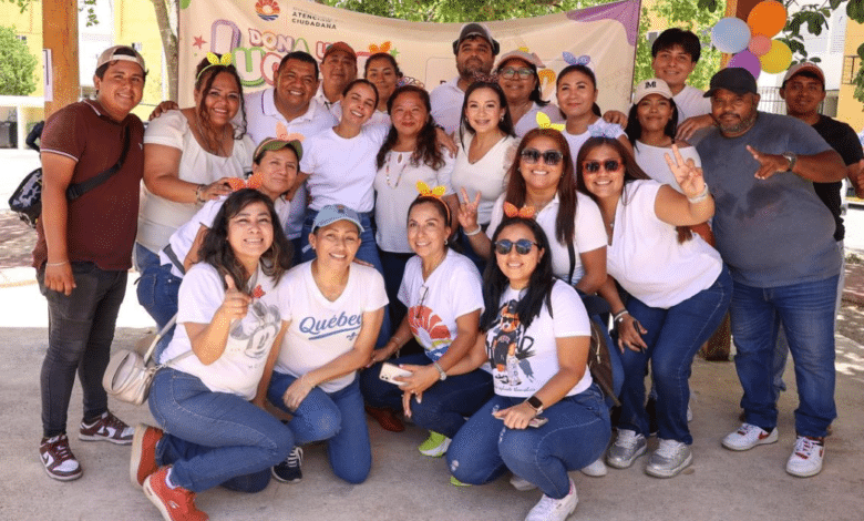 Festeja Ana Paty Peralta día de las niños y los niños en la SM 249