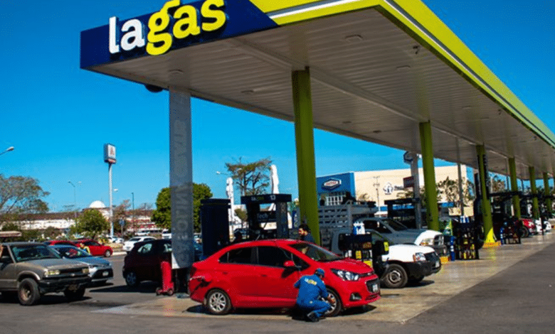 Imagen de gasolinera