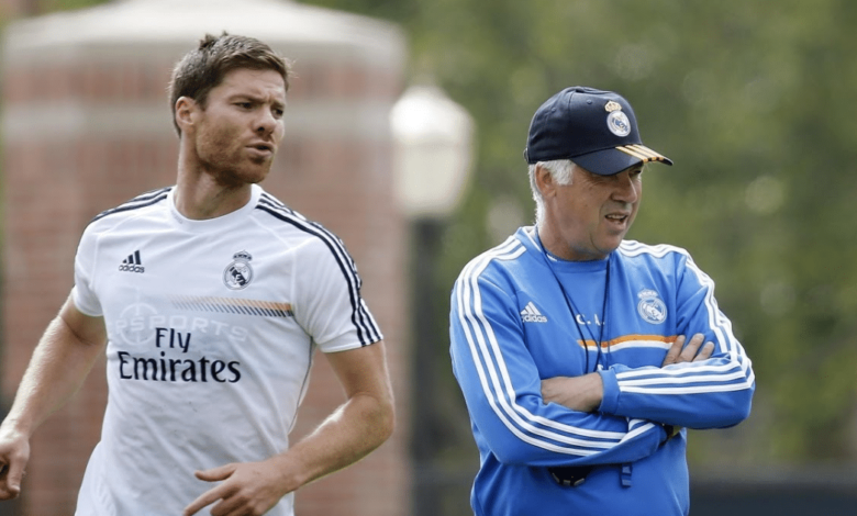 Xabi Alonso y Ancelotti estuieron juntos en el Real Madrid mientras el astro español era jugador (Foto por Youtube)