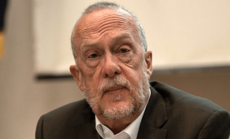Preocupación en Banxico Heath prevé nuevo recorte de tasas pese a inflación persistente (Foto por Forbes)