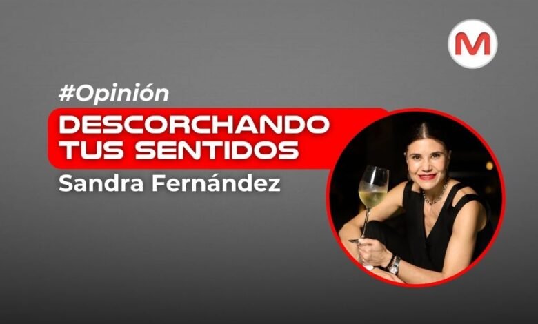 Descorchando.