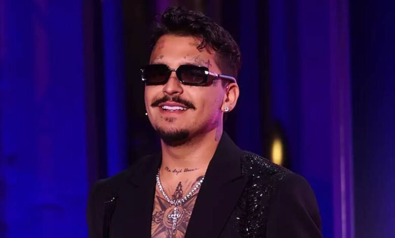 Christian Nodal dice que Cazzu le rompió el corazón y le pide perdón